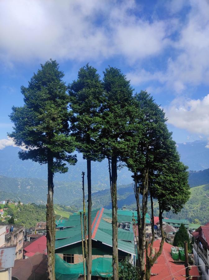 Wind Home Darjeeling- Budget Hotel Near Mall Dardżyling Zewnętrze zdjęcie