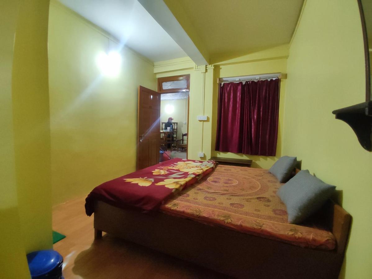 Wind Home Darjeeling- Budget Hotel Near Mall Dardżyling Zewnętrze zdjęcie