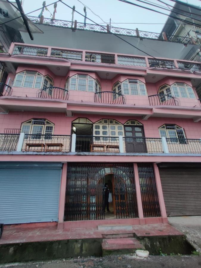 Wind Home Darjeeling- Budget Hotel Near Mall Dardżyling Zewnętrze zdjęcie
