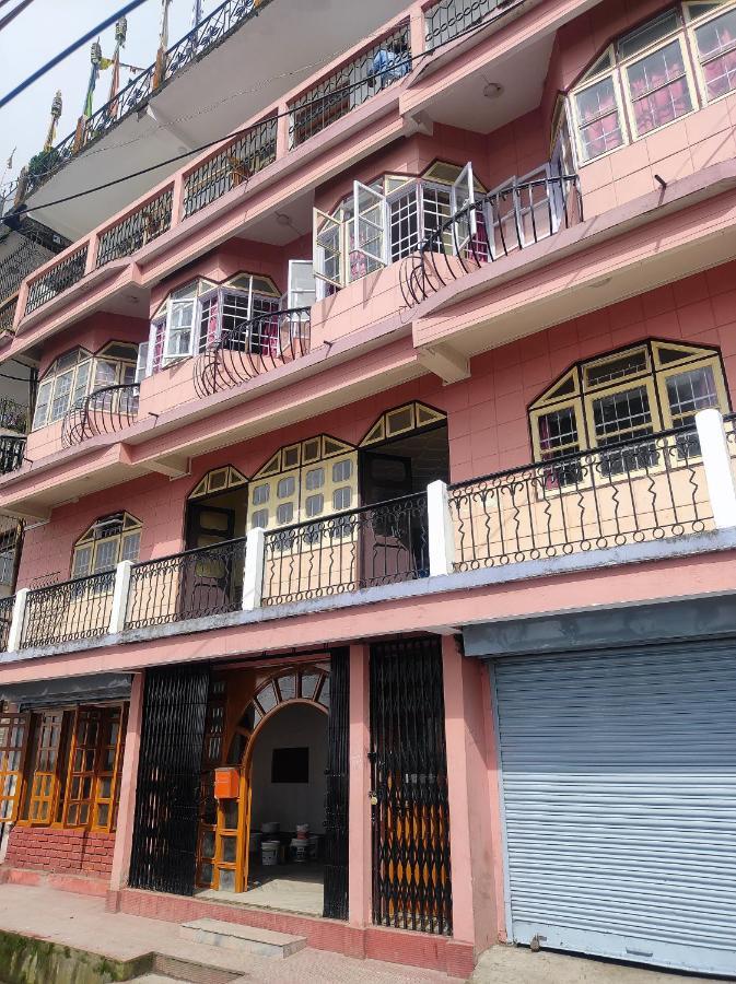 Wind Home Darjeeling- Budget Hotel Near Mall Dardżyling Zewnętrze zdjęcie